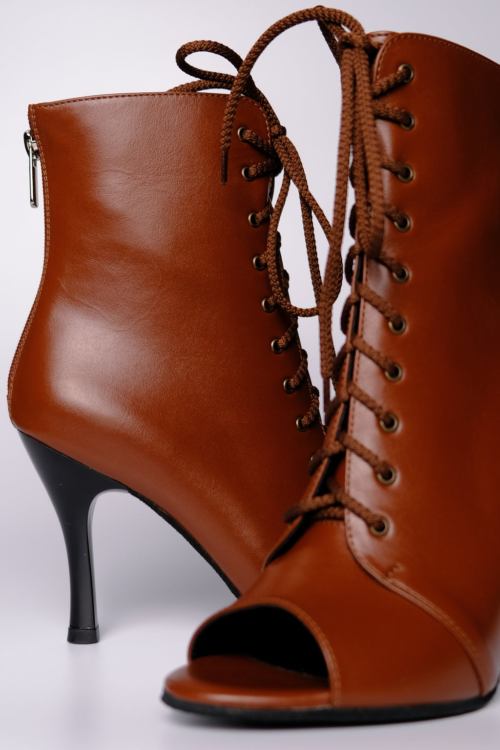 CACAO – Talons aiguilles à bout ouvert pour Heels Dance & Salsa | Cuir Premium Marron | 9,5 cm