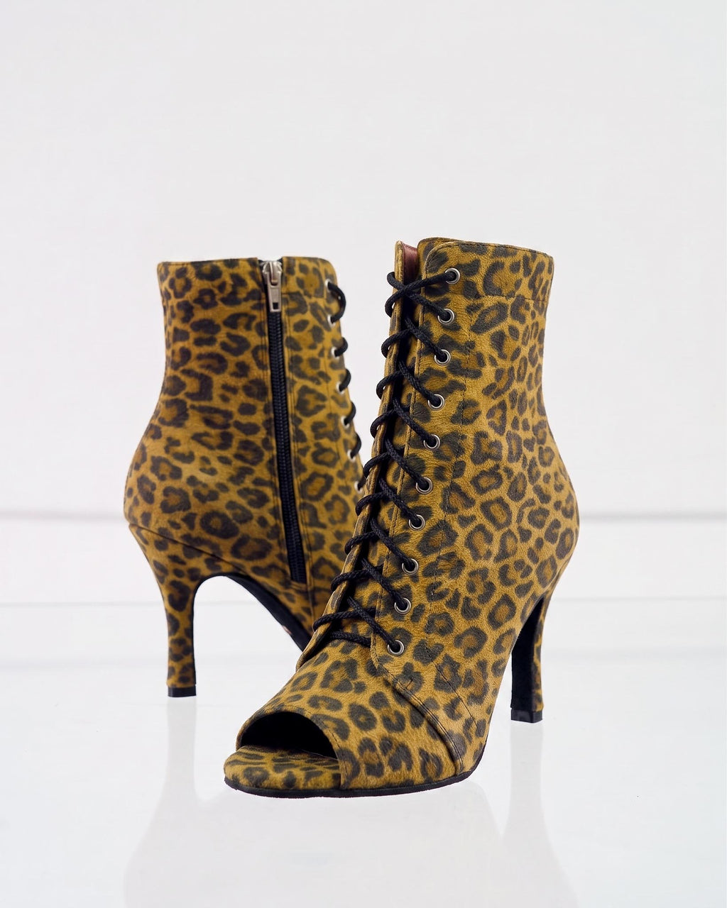 INDOMPTÉE – Talons aiguilles à bout ouvert pour Heels Dance & Salsa | Cuir Premium Imprimé Léopard | 9,5 cm