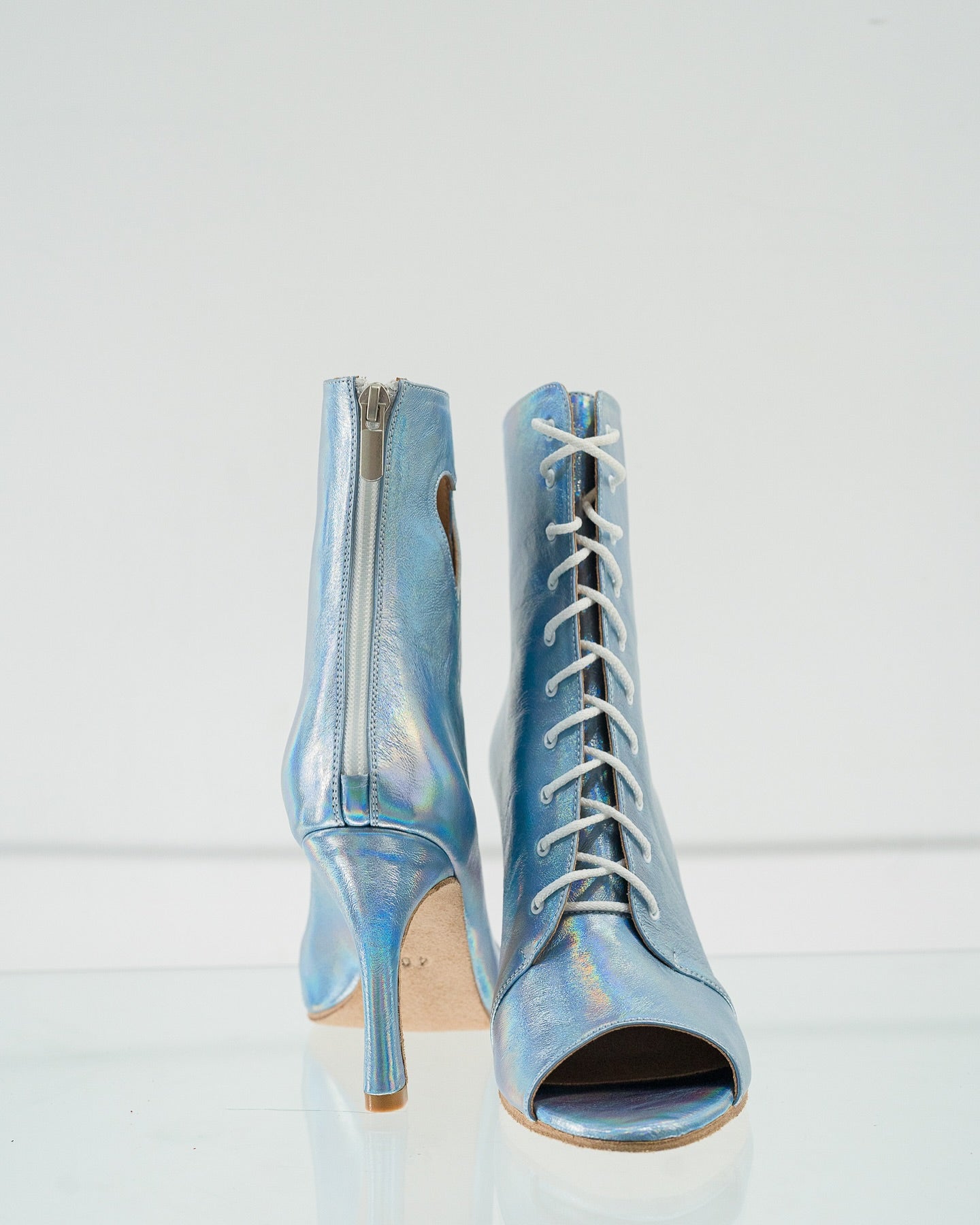 SPARKLE - Talons aiguilles à bout ouvert pour Heels Dance & Salsa | Cuir Premium Bleu argent avec petit cœur | 9,5 cm